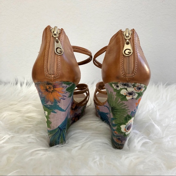 G by Guess, Divinci Platform Wedge Sandal - Picture 5 of 8